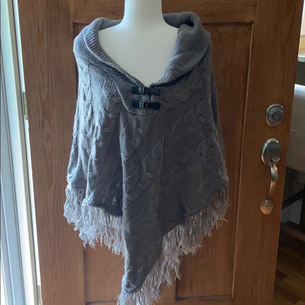 Obbie Morgan poncho